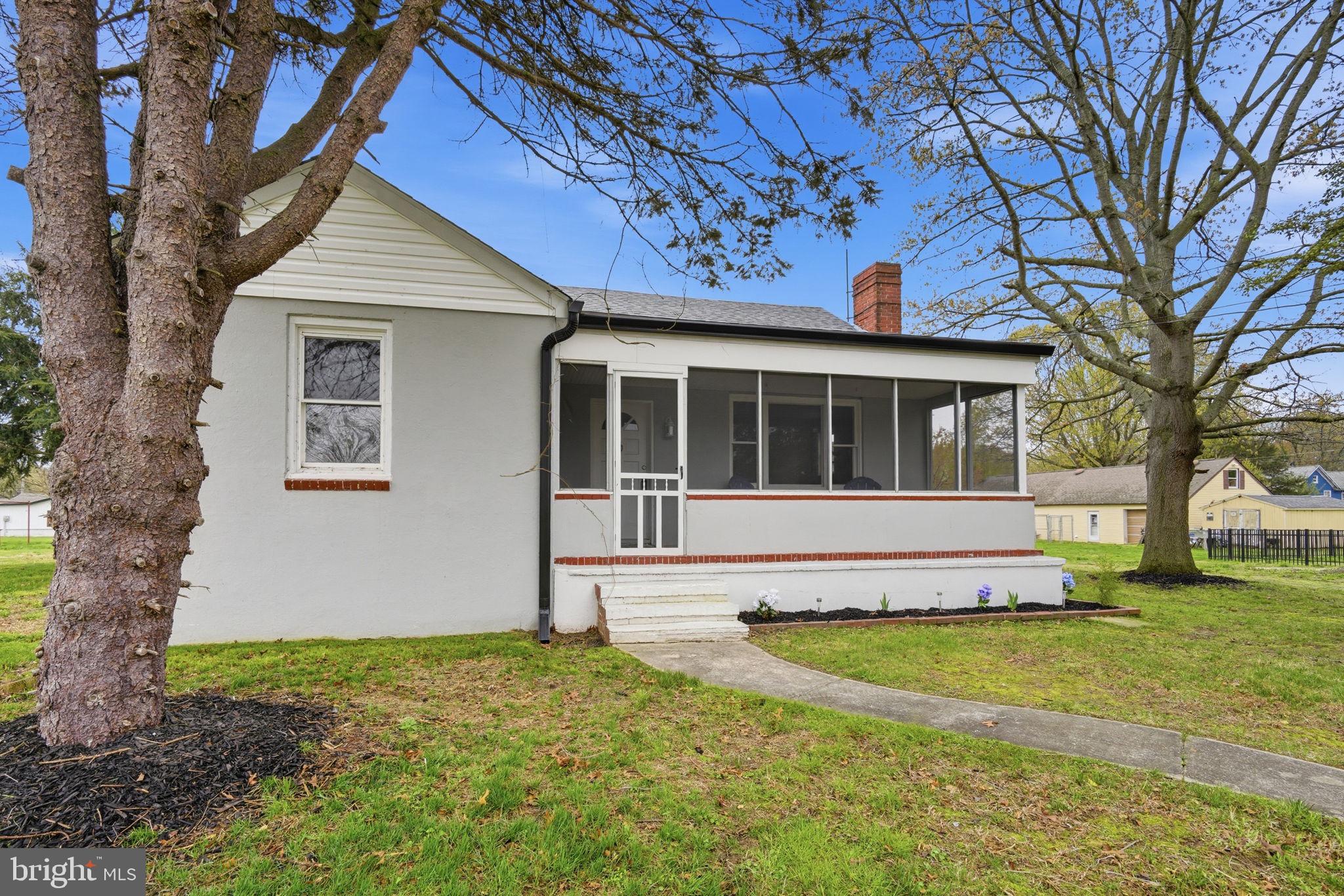 ROCK HALL - Residential