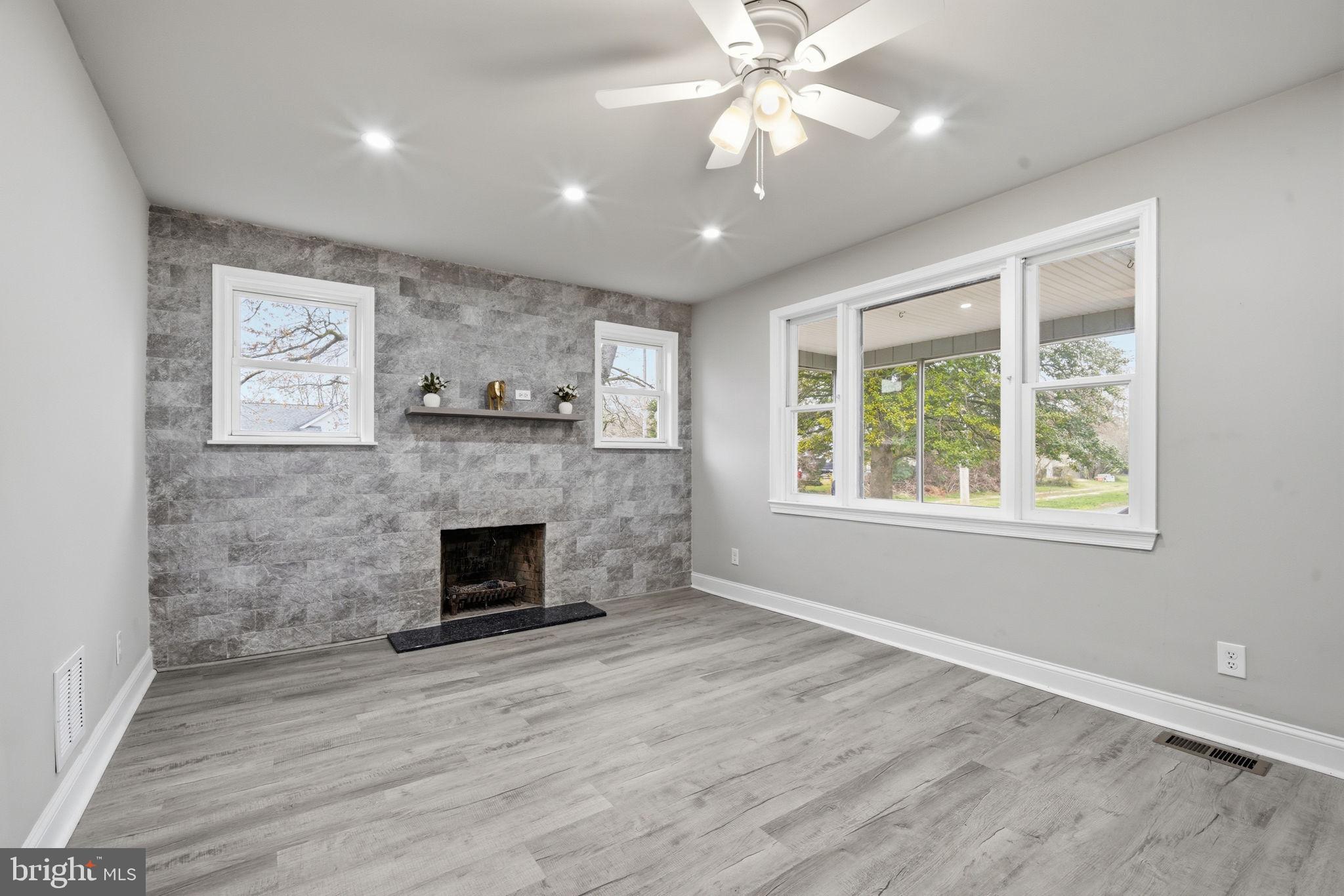 ROCK HALL - Residential