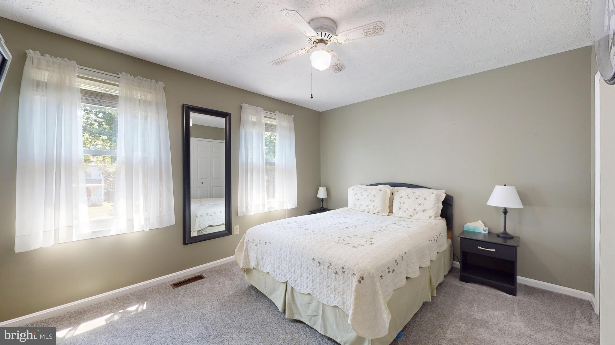 HAMPSHIRE - Residential