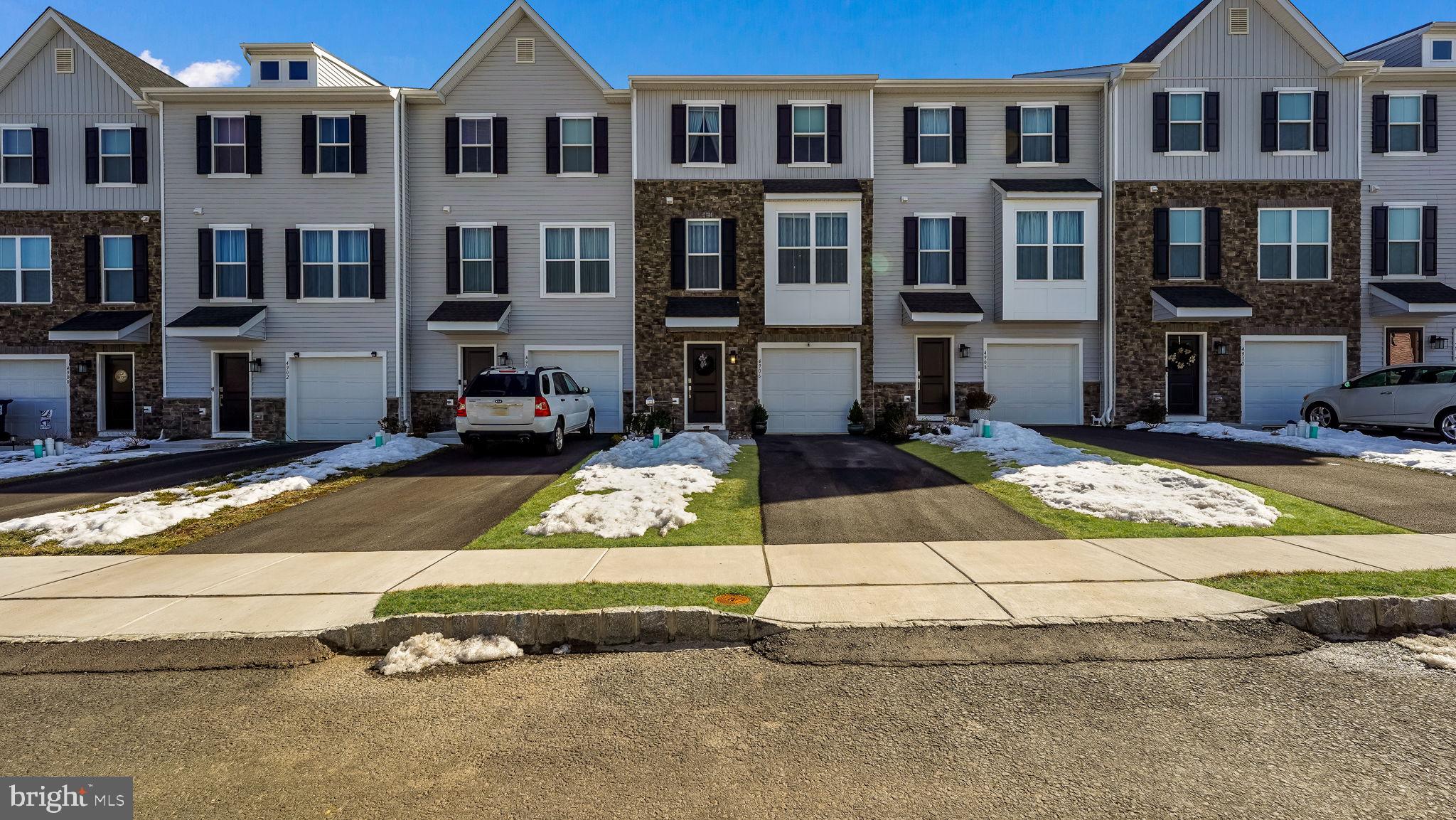 BROOKSIDE COURT AT UPPER SAUCON - Residential