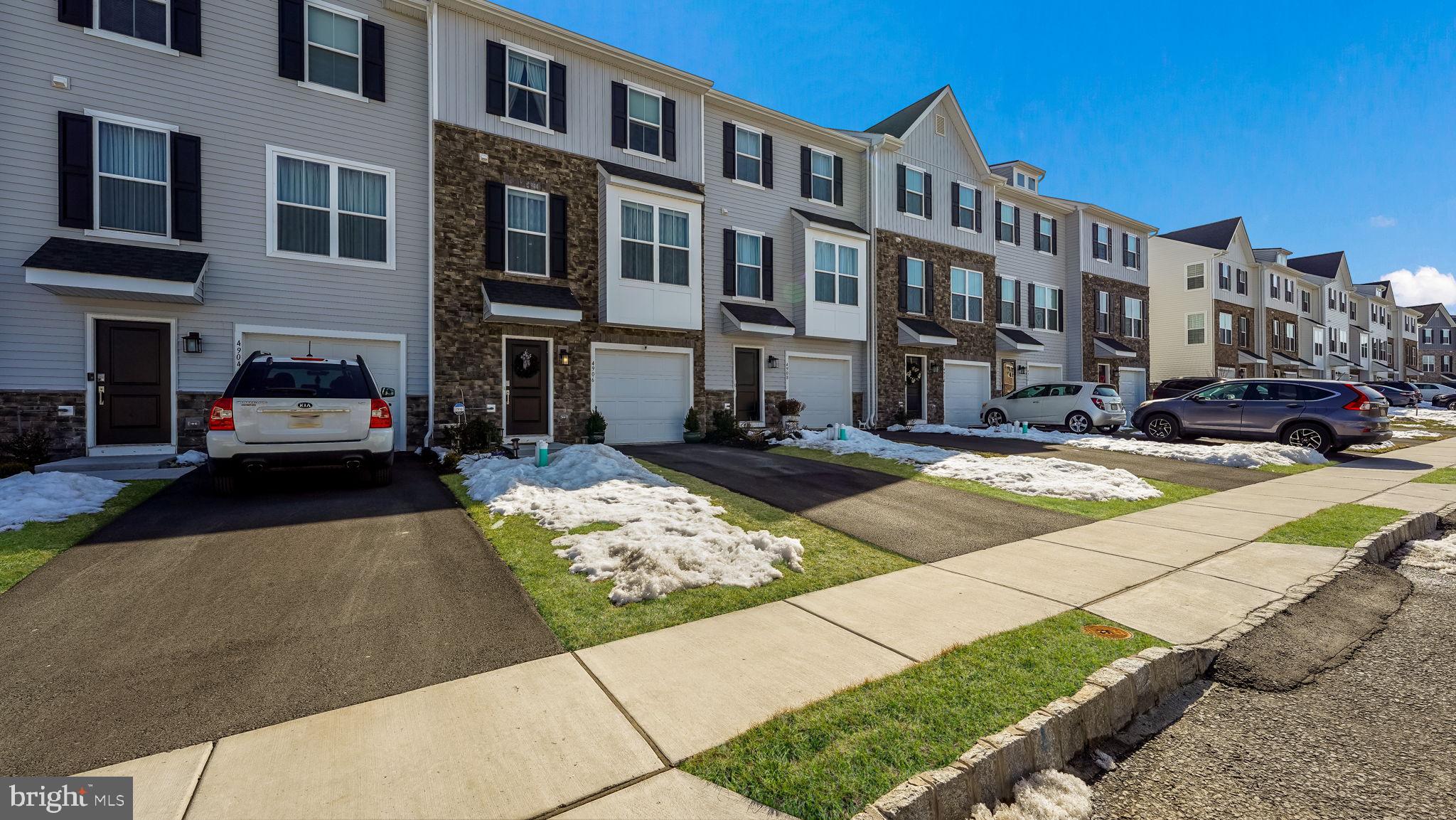 BROOKSIDE COURT AT UPPER SAUCON - Residential