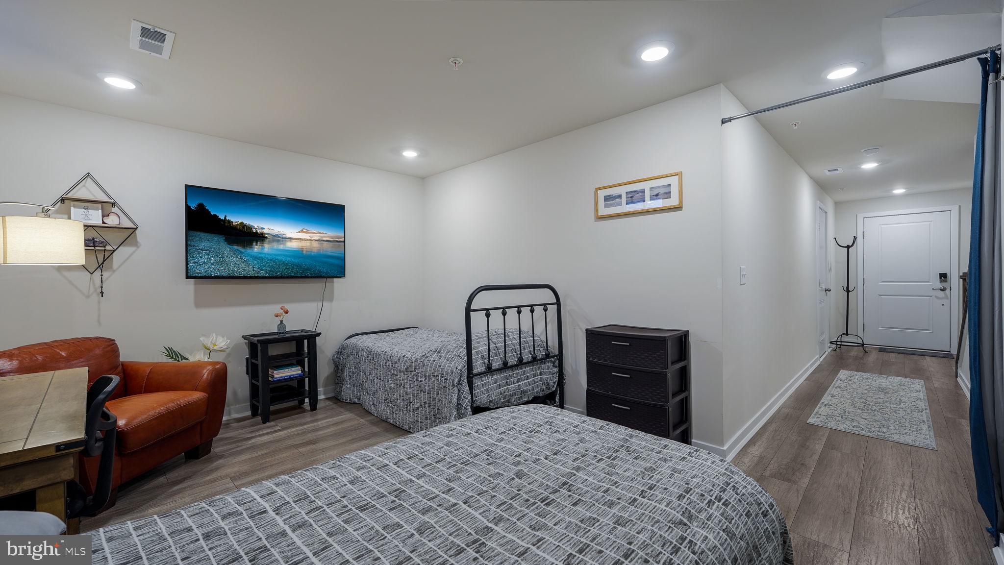 BROOKSIDE COURT AT UPPER SAUCON - Residential