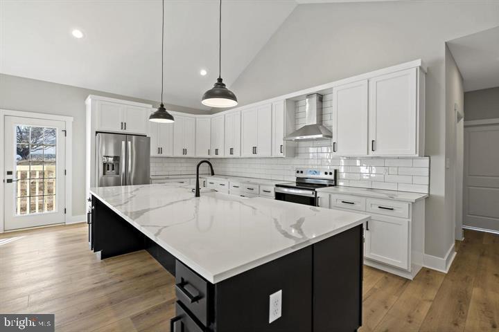 MISSION RIDGE - Residential