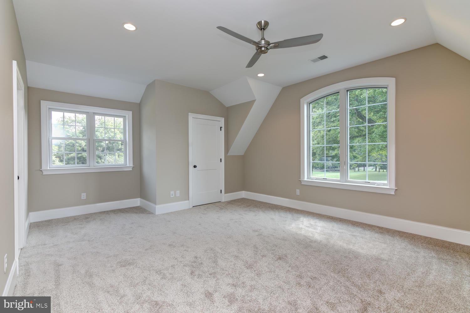 CENTREVILLE - Residential