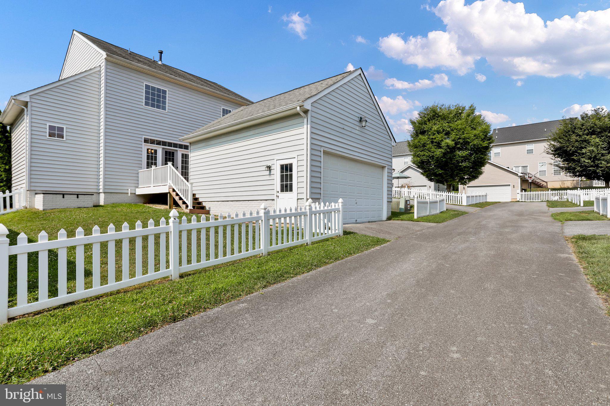 HUNTFIELD - Residential