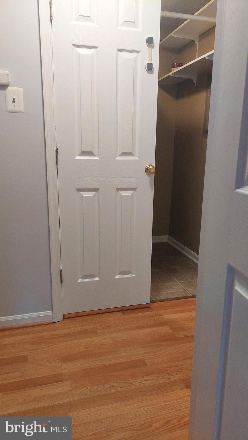 SENECA KNOLLS CODM - Residential Lease