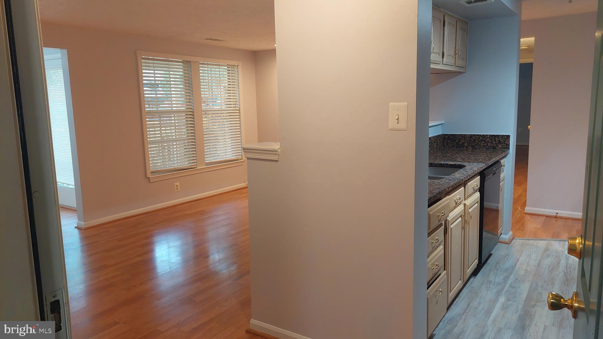 SENECA KNOLLS CODM - Residential Lease