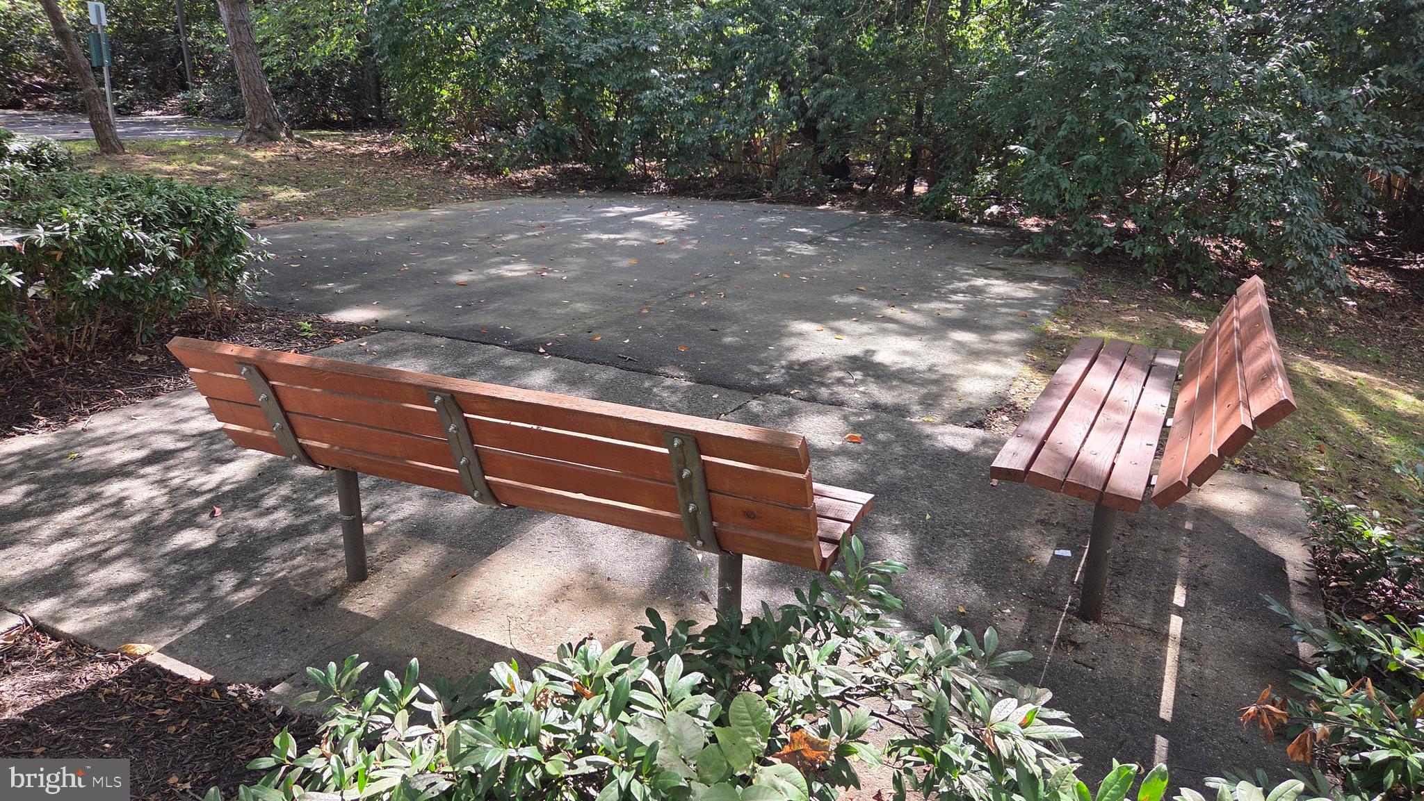 SENECA KNOLLS CODM - Residential Lease