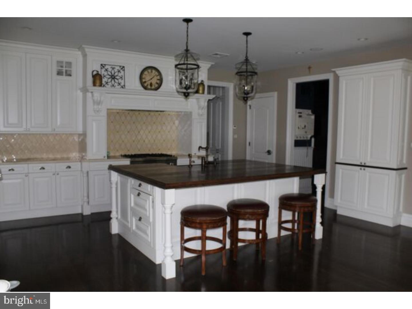 RADNOR HUNT - Residential