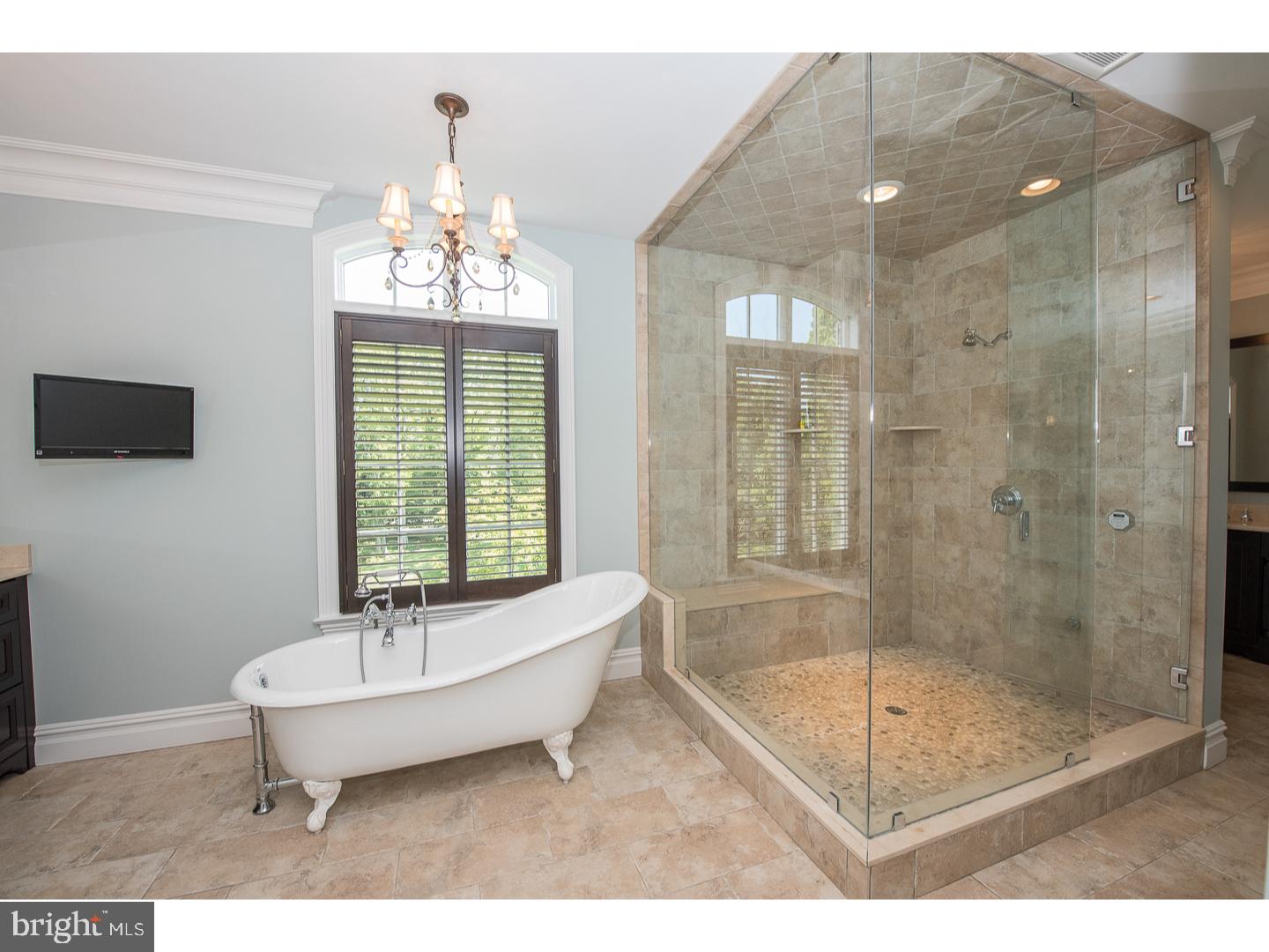 RADNOR HUNT - Residential