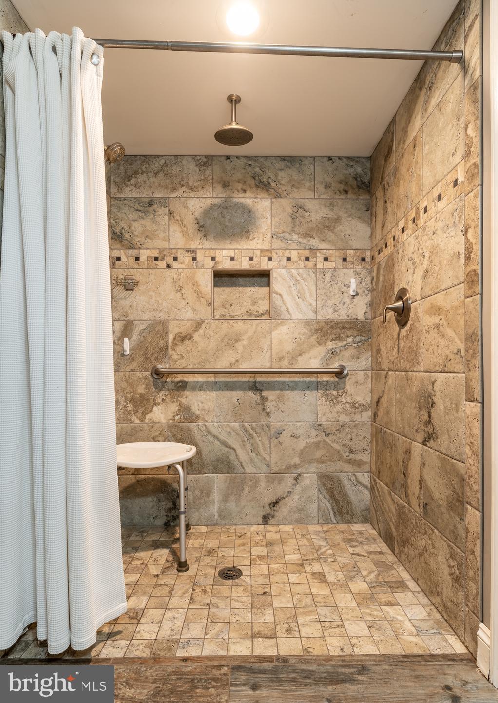 LINTON SPRINGS - Residential