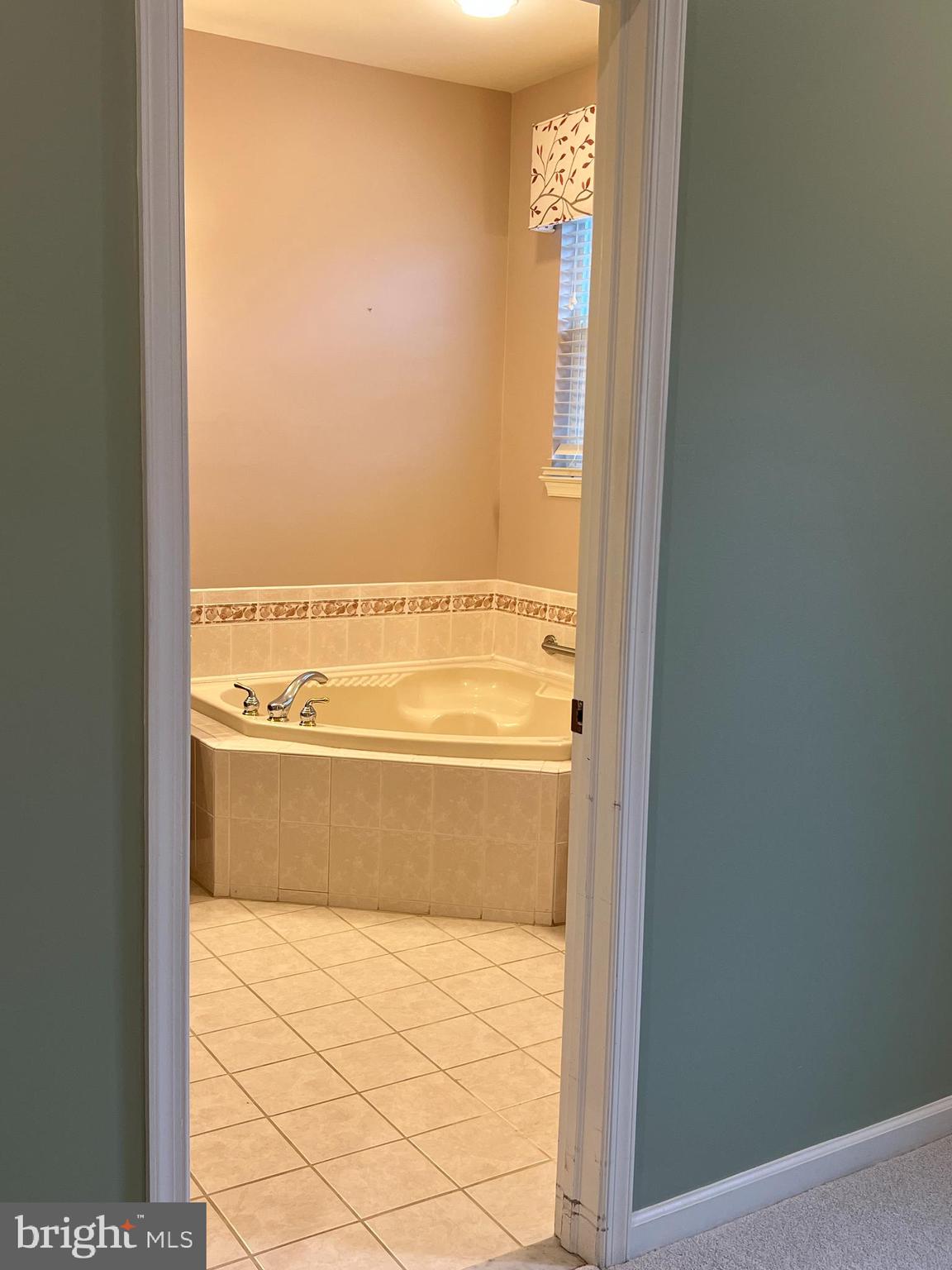 FOX HILL FARM - Residential