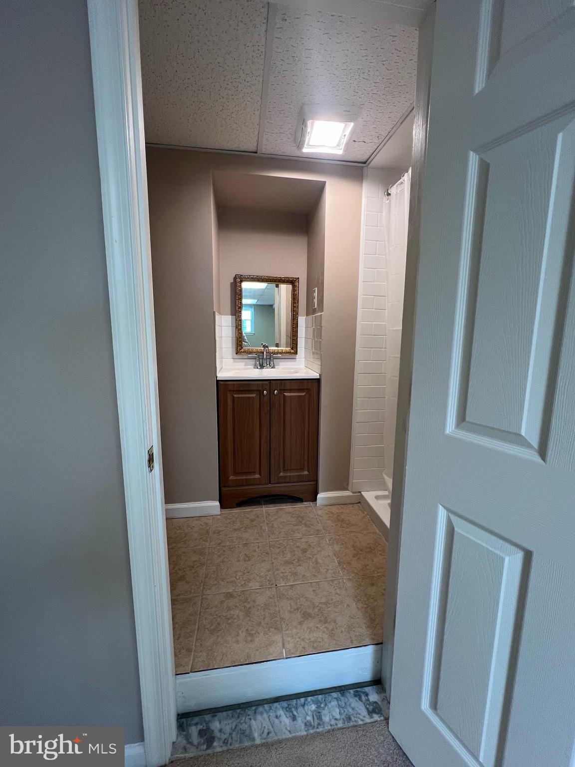 FOX HILL FARM - Residential