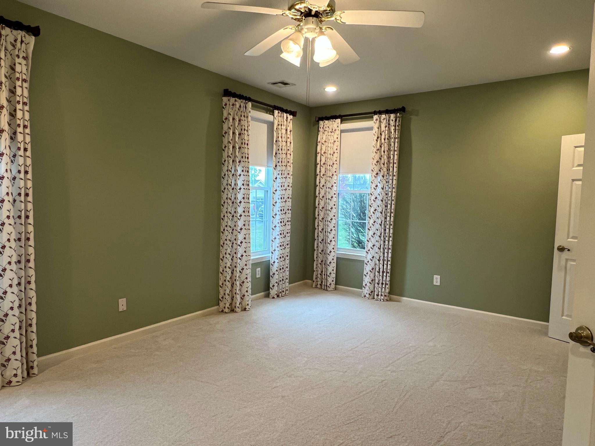 FOX HILL FARM - Residential