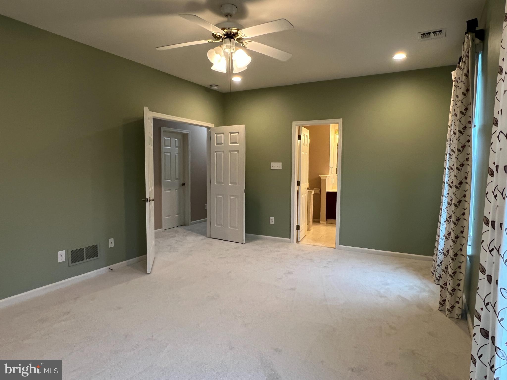 FOX HILL FARM - Residential