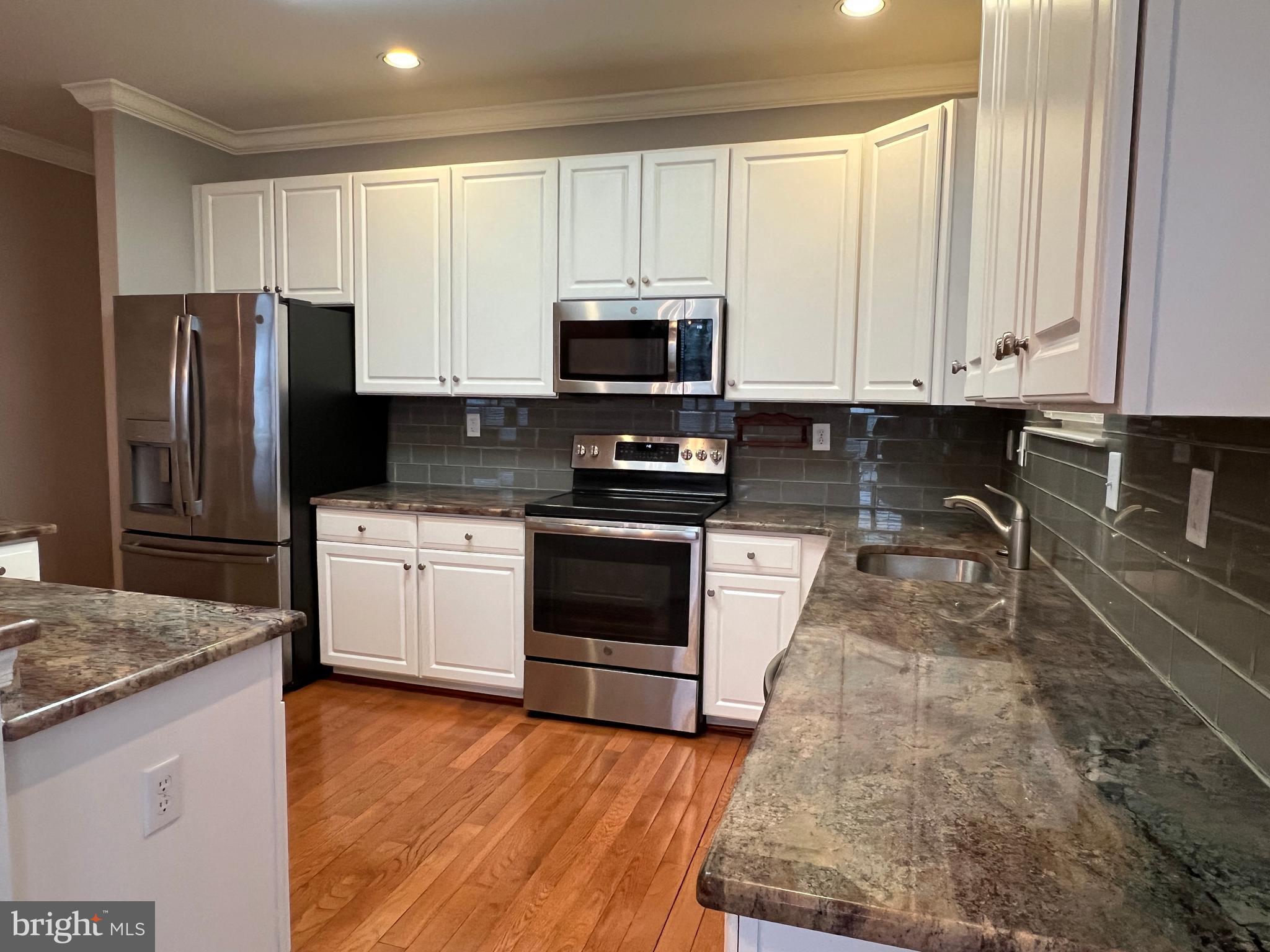 FOX HILL FARM - Residential