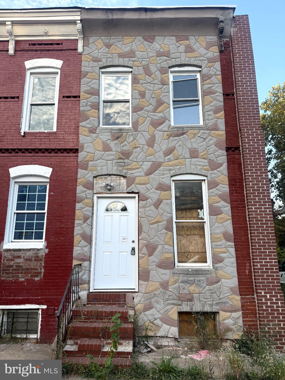 335 N BRUCE STREET