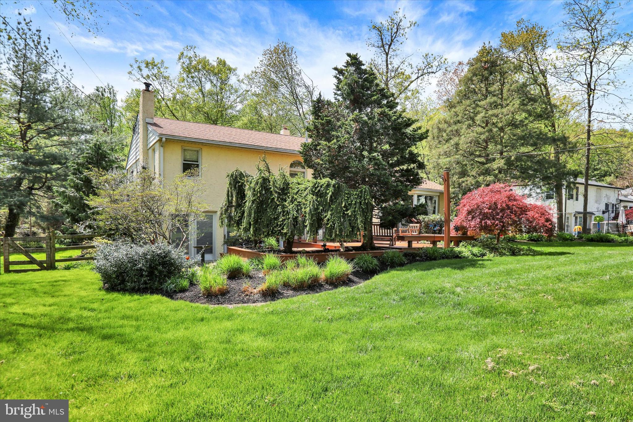 HILLSIDE MANOR - Residential