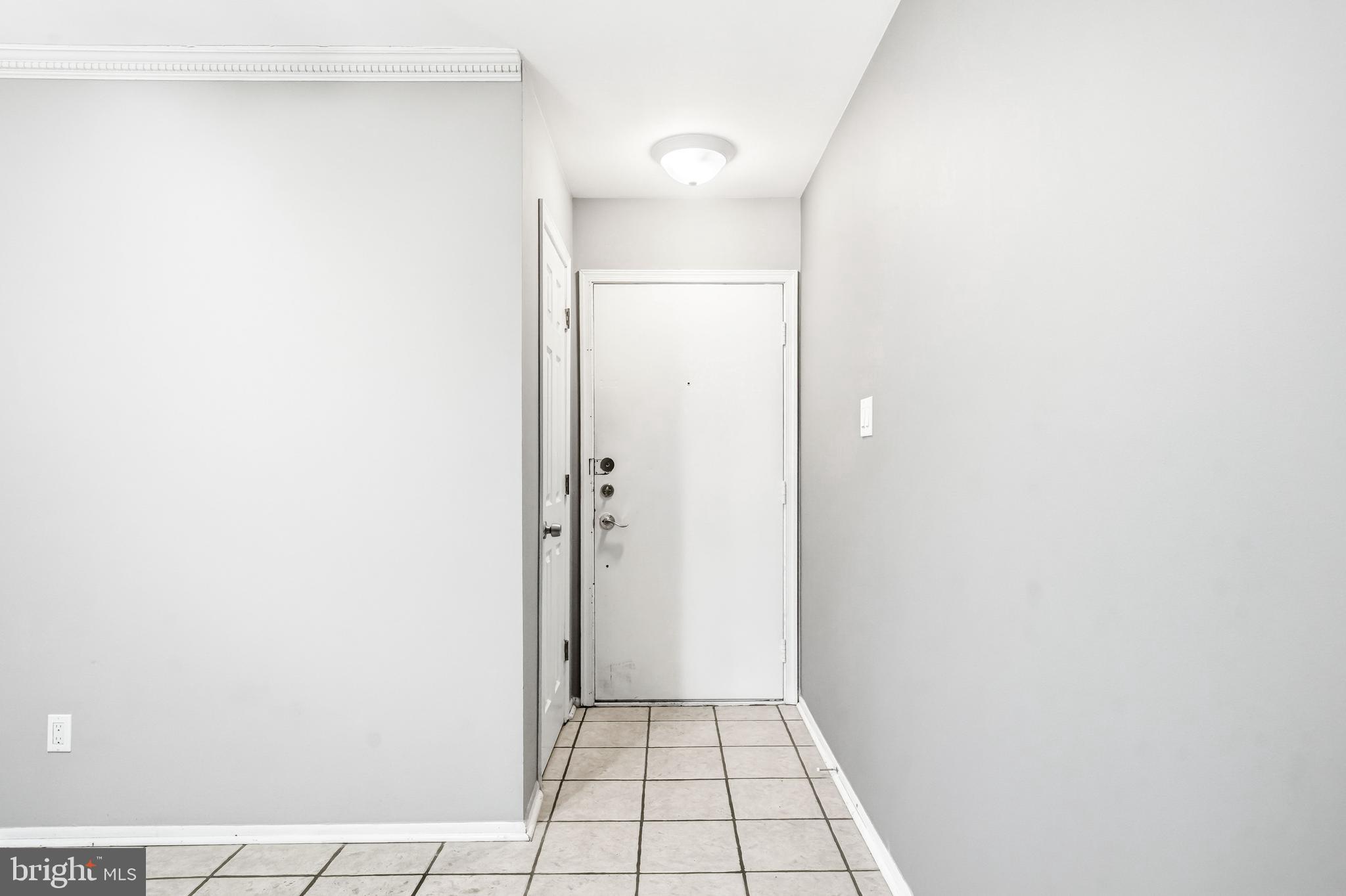 1404 WOODHOLLOW DRIVE