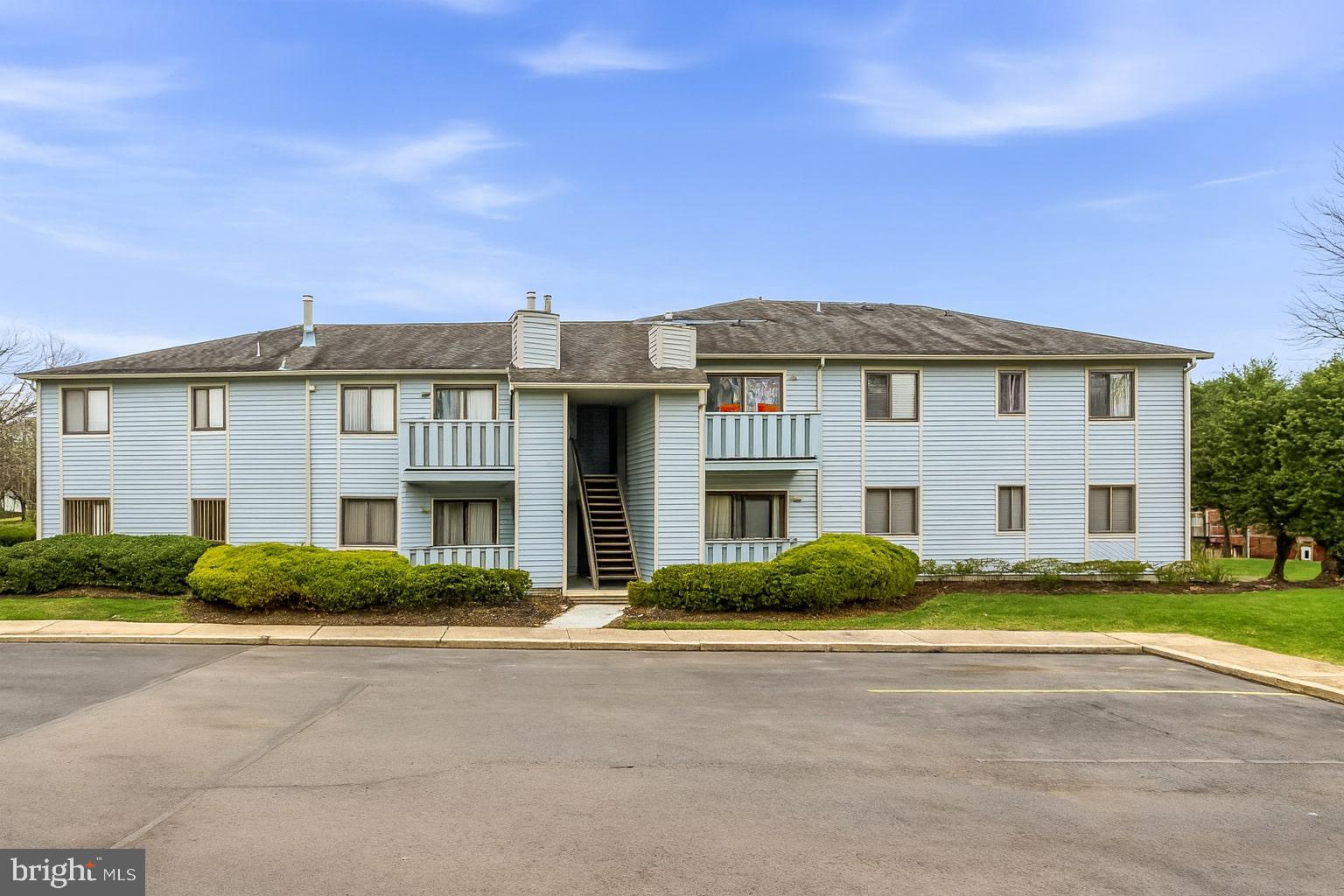 1404 WOODHOLLOW DRIVE