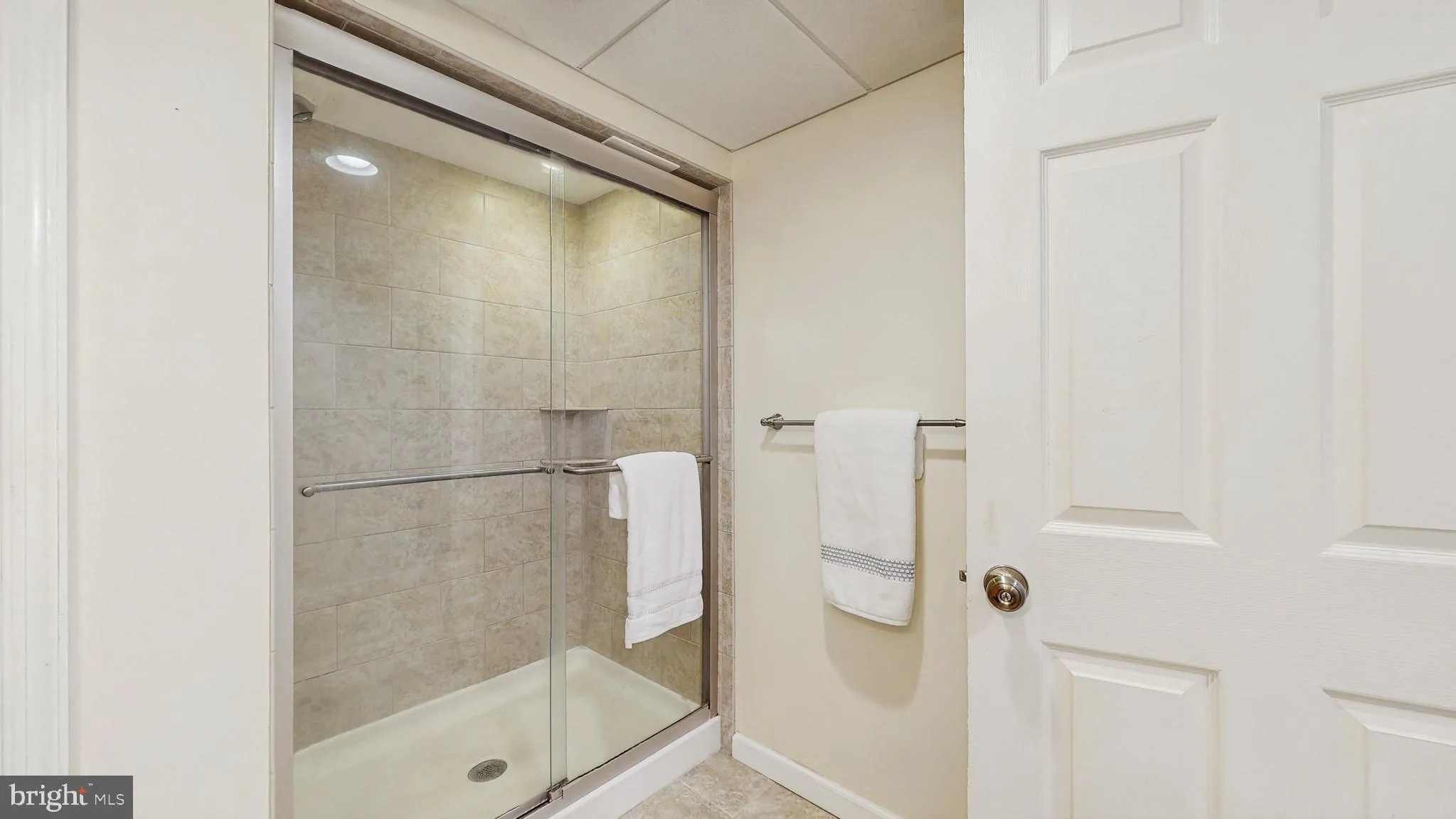 Aston, Pennsylvania 19014, United States, 3 Bedrooms Bedrooms, ,3 BathroomsBathrooms,Residential,Pending,184283