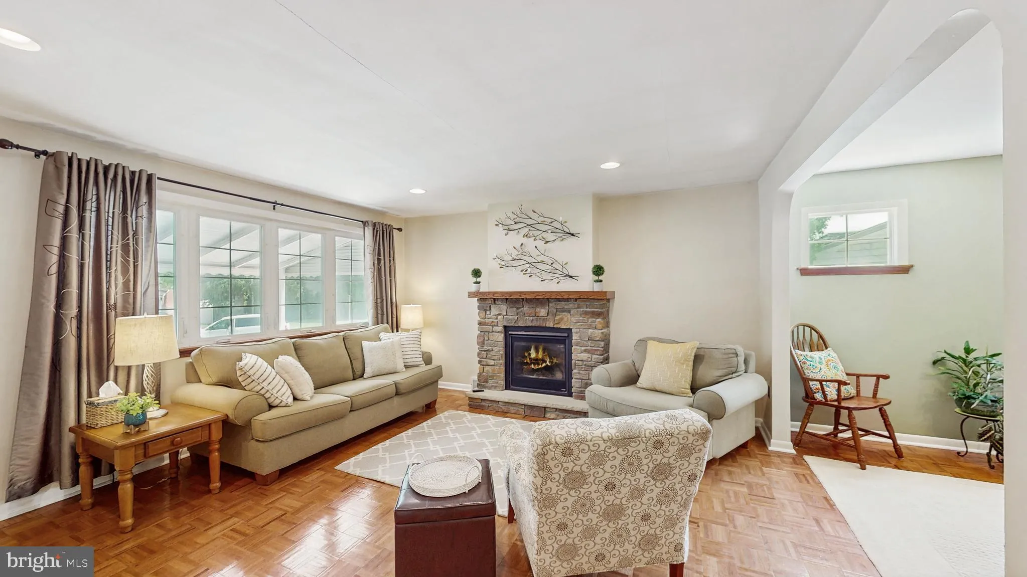 Aston, Pennsylvania 19014, United States, 3 Bedrooms Bedrooms, ,3 BathroomsBathrooms,Residential,Pending,184283