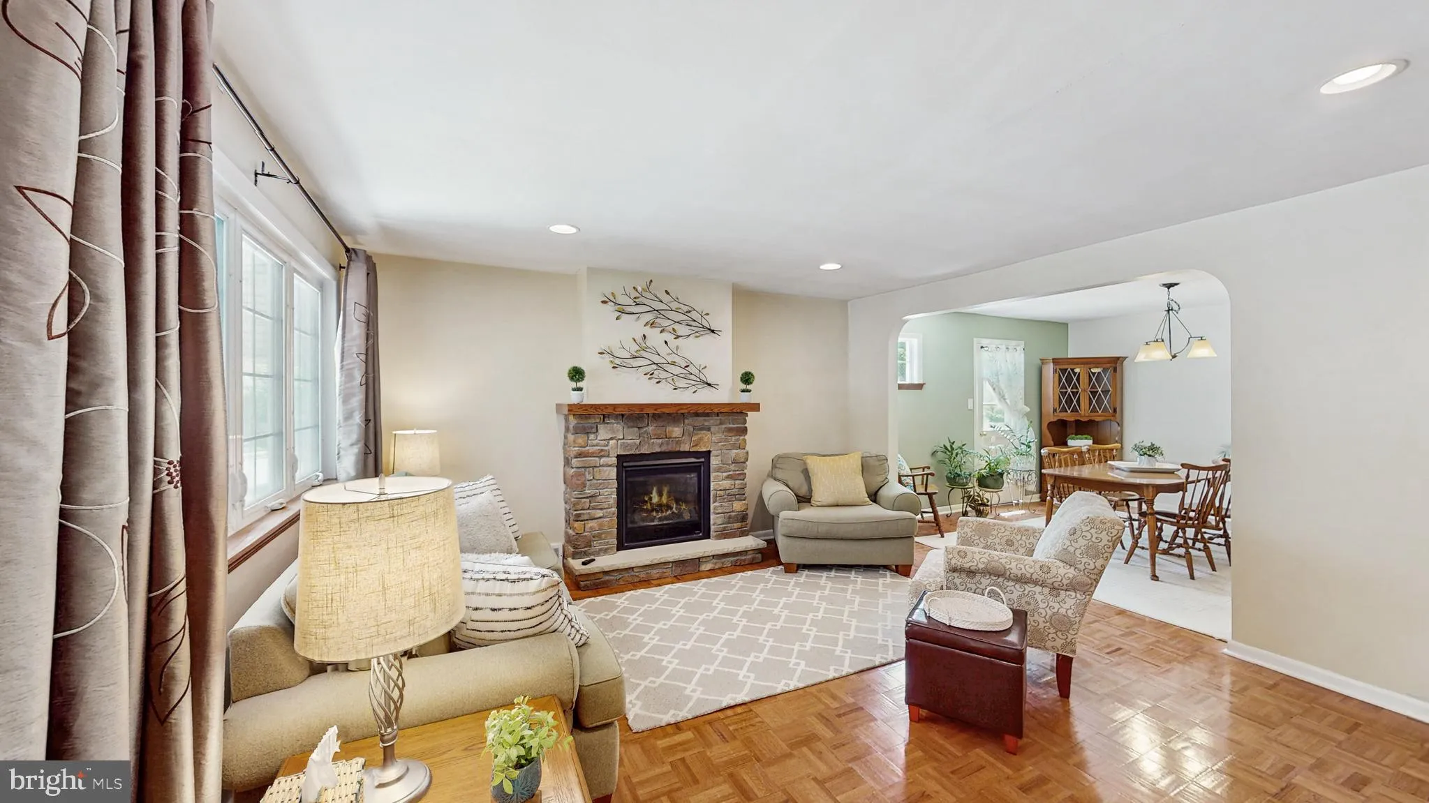 Aston, Pennsylvania 19014, United States, 3 Bedrooms Bedrooms, ,3 BathroomsBathrooms,Residential,Pending,184283