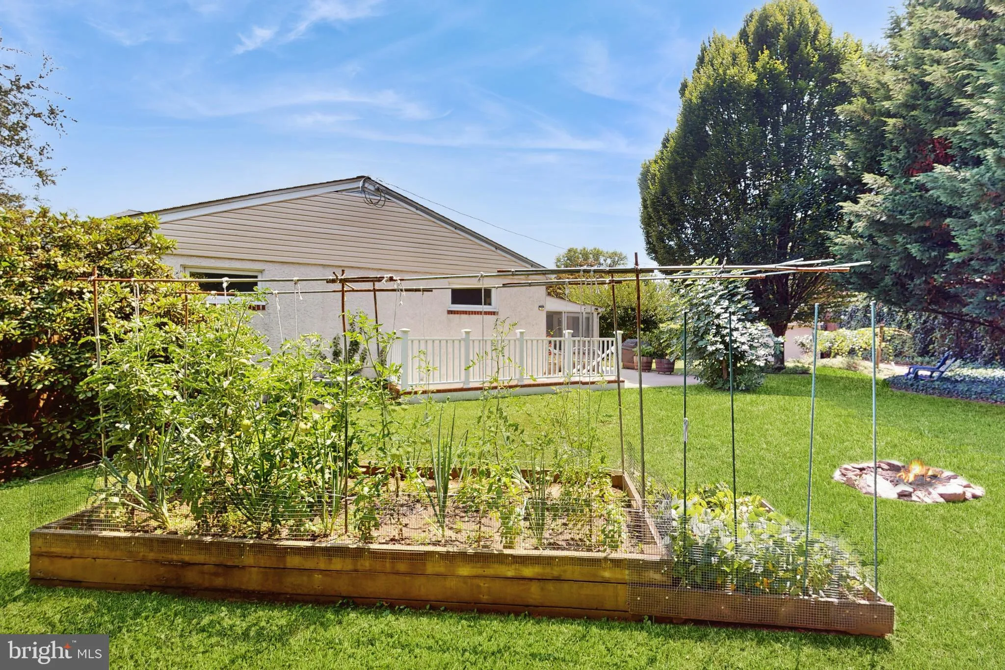 Aston, Pennsylvania 19014, United States, 3 Bedrooms Bedrooms, ,3 BathroomsBathrooms,Residential,Pending,184283