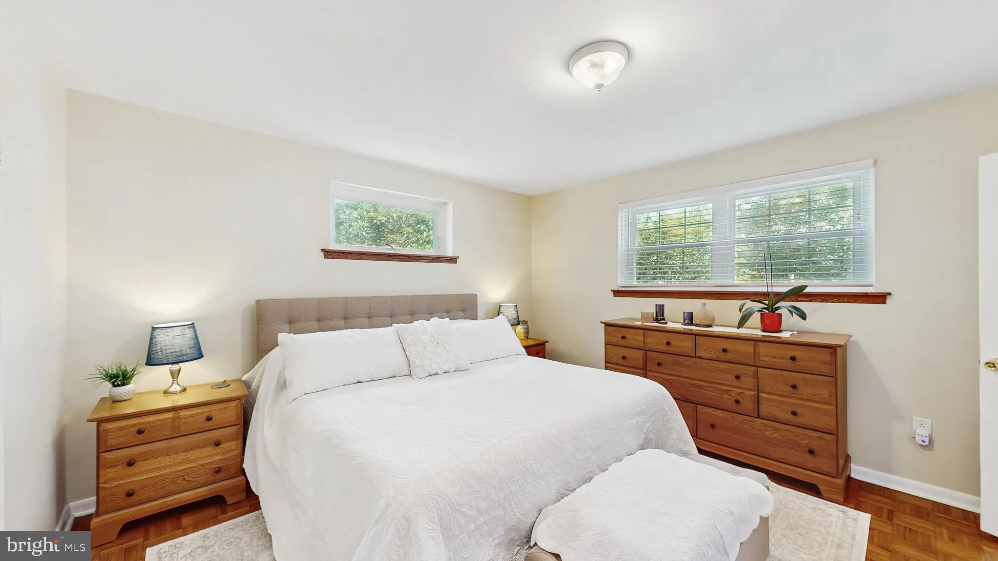 Aston, Pennsylvania 19014, United States, 3 Bedrooms Bedrooms, ,3 BathroomsBathrooms,Residential,Pending,184283