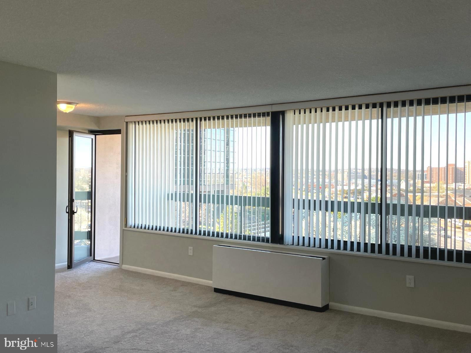 SKYLINE PLAZA - Residential