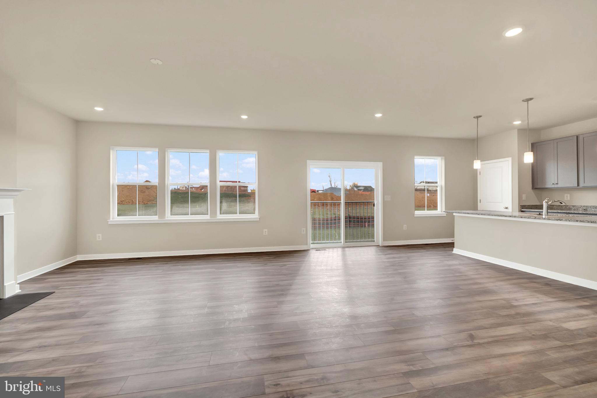 SHENANDOAH SPRINGS - Residential