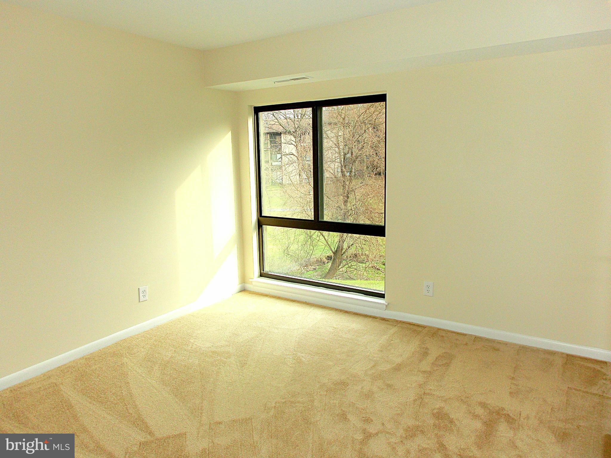 VILLAGE OF LONG REACH - Residential