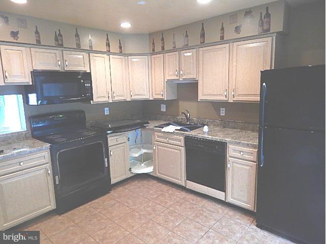 SUMMER HILL ESTATES - Residential