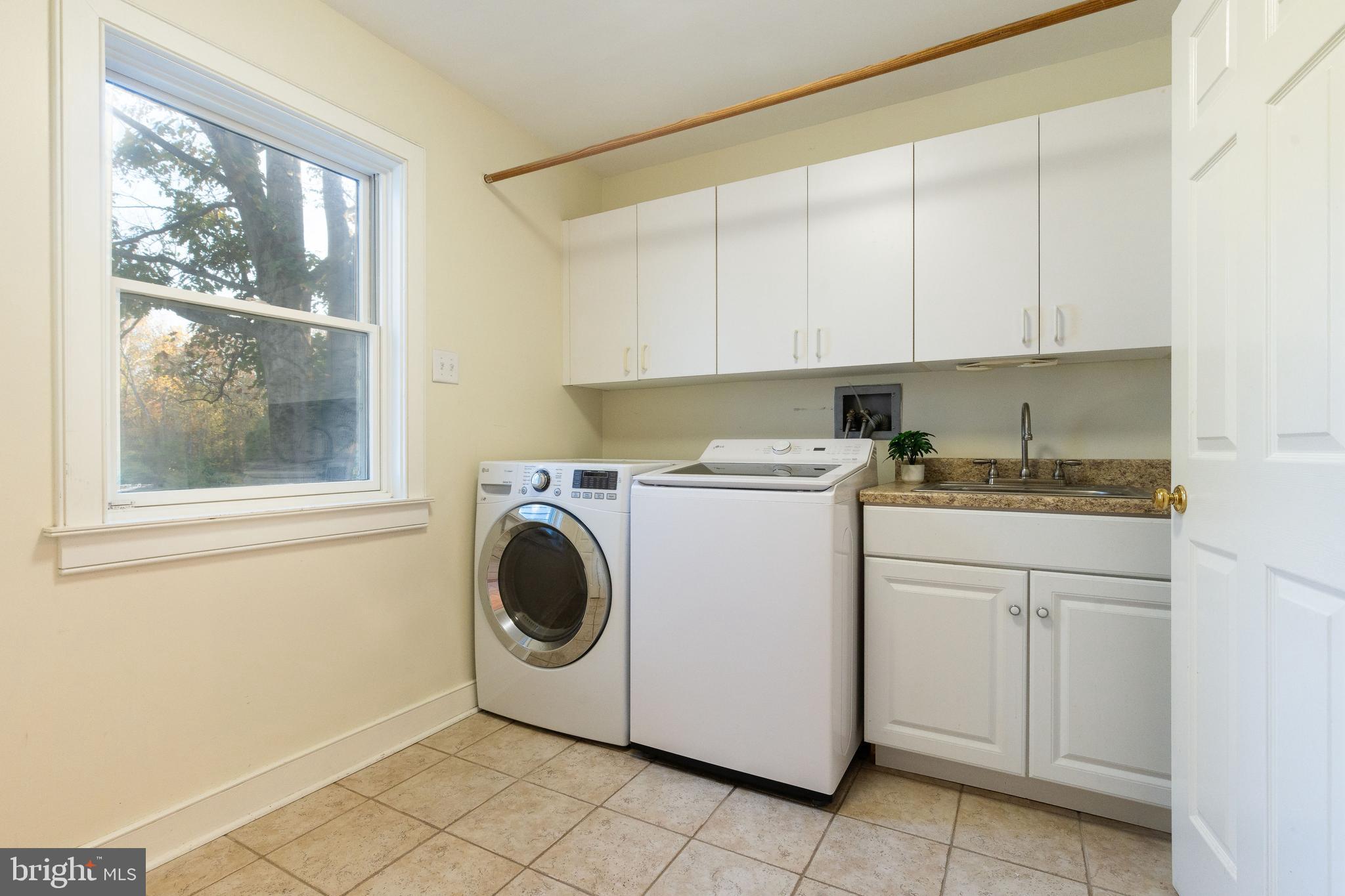 MEADOWVIEW FARMS - Residential