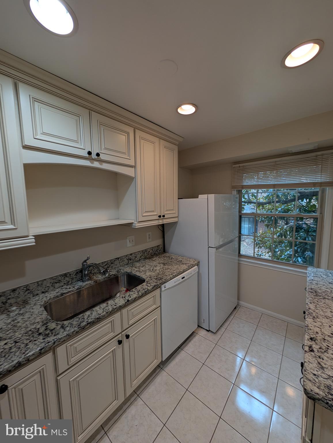 WESTCHESTER PARK - Residential Lease