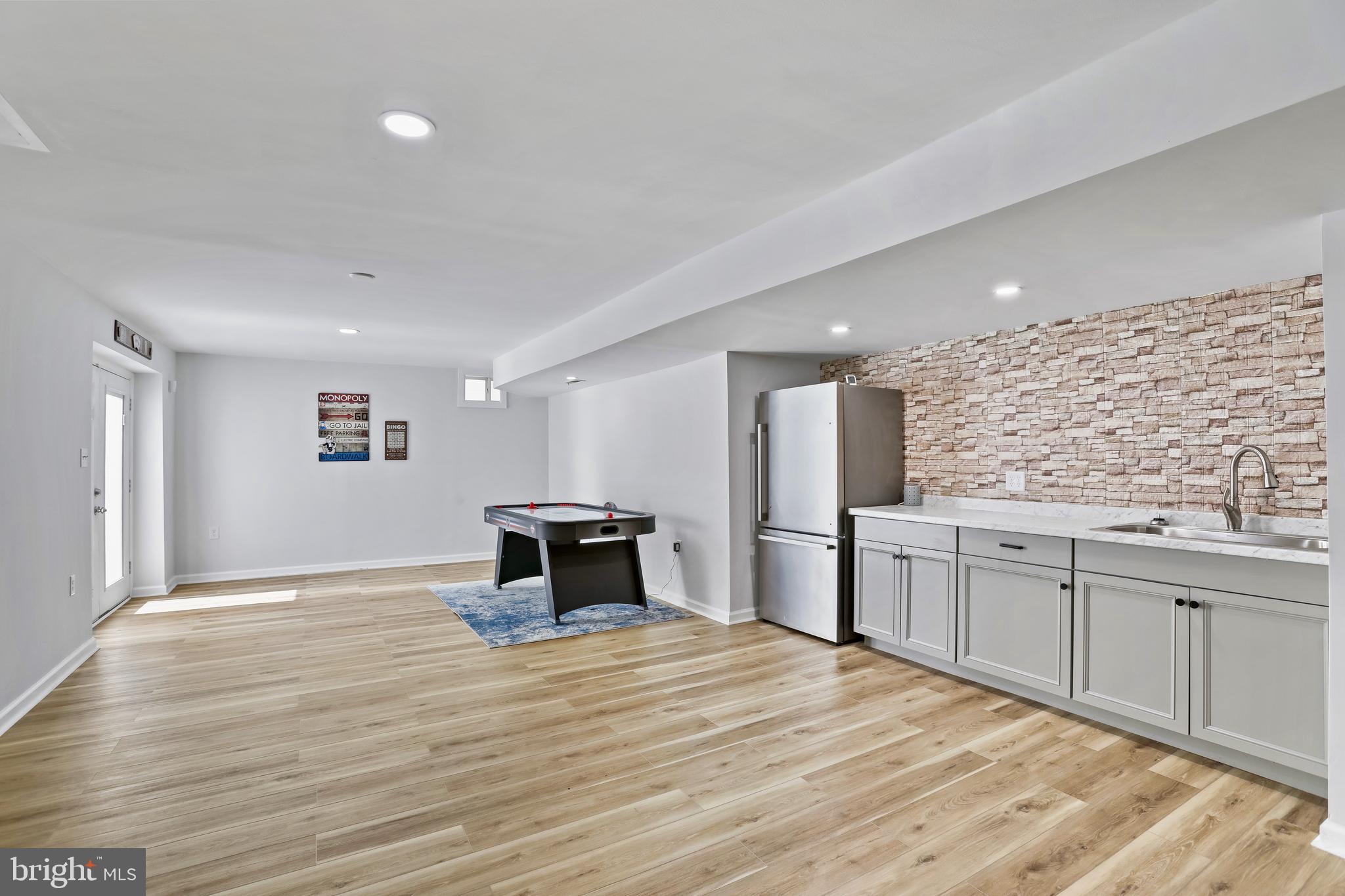 MCCAULEY CROSSING - Residential