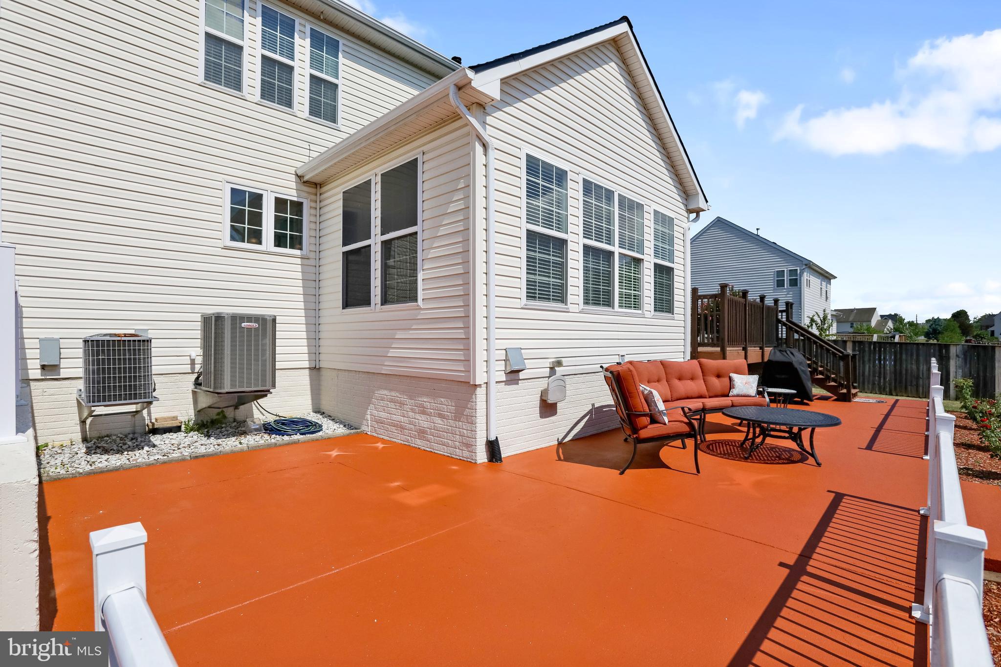 MCCAULEY CROSSING - Residential