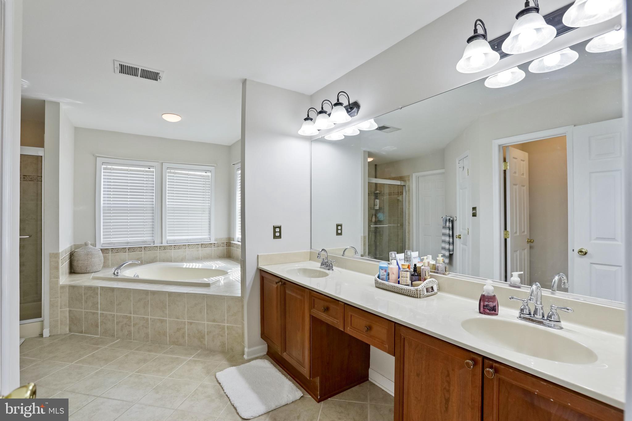 MCCAULEY CROSSING - Residential