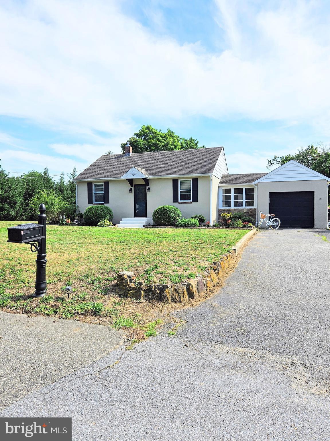 Photo 1 of 31 — 279 RUSSELL AVENUE, VINELAND, NJ 08360