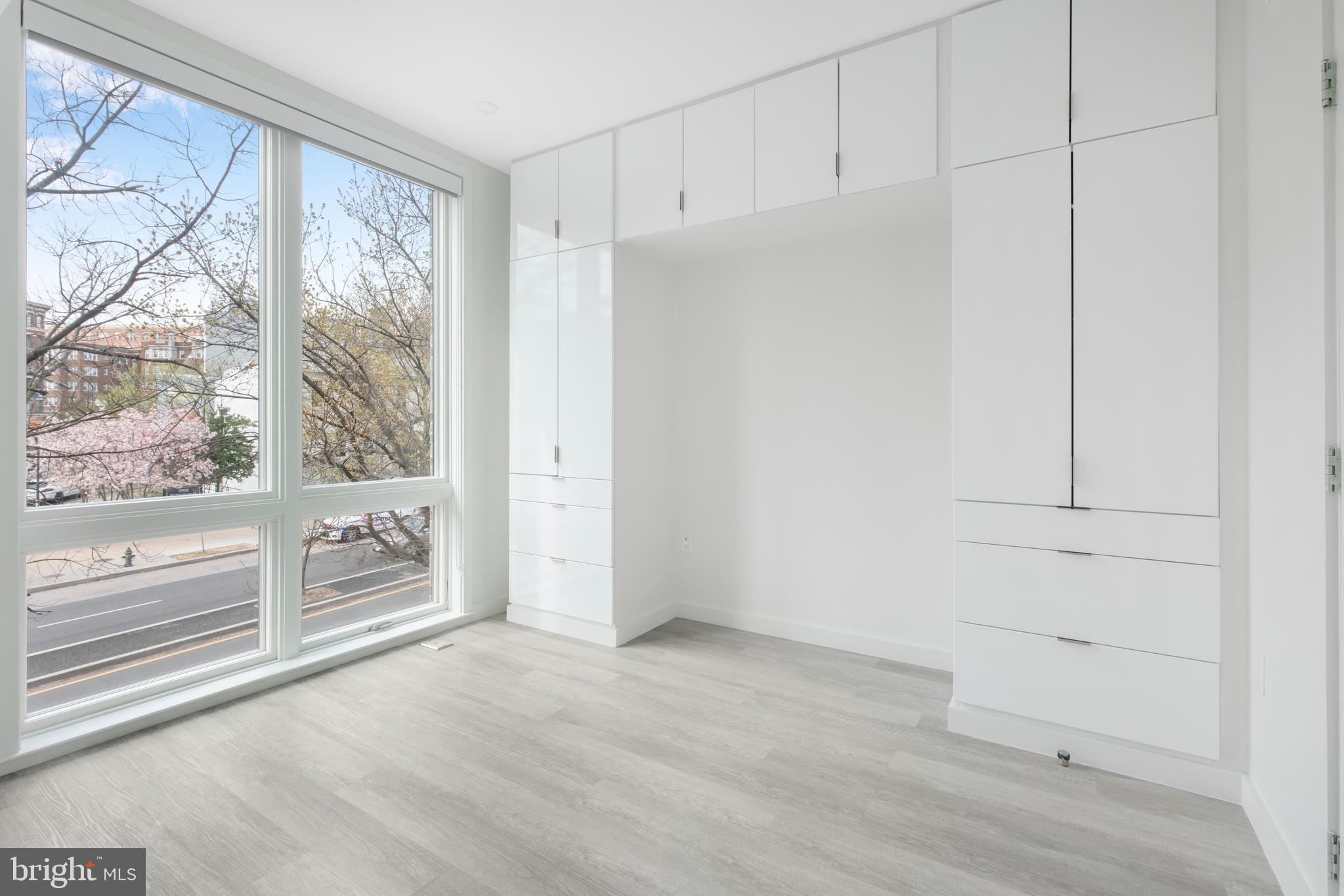 PETWORTH - Residential Lease