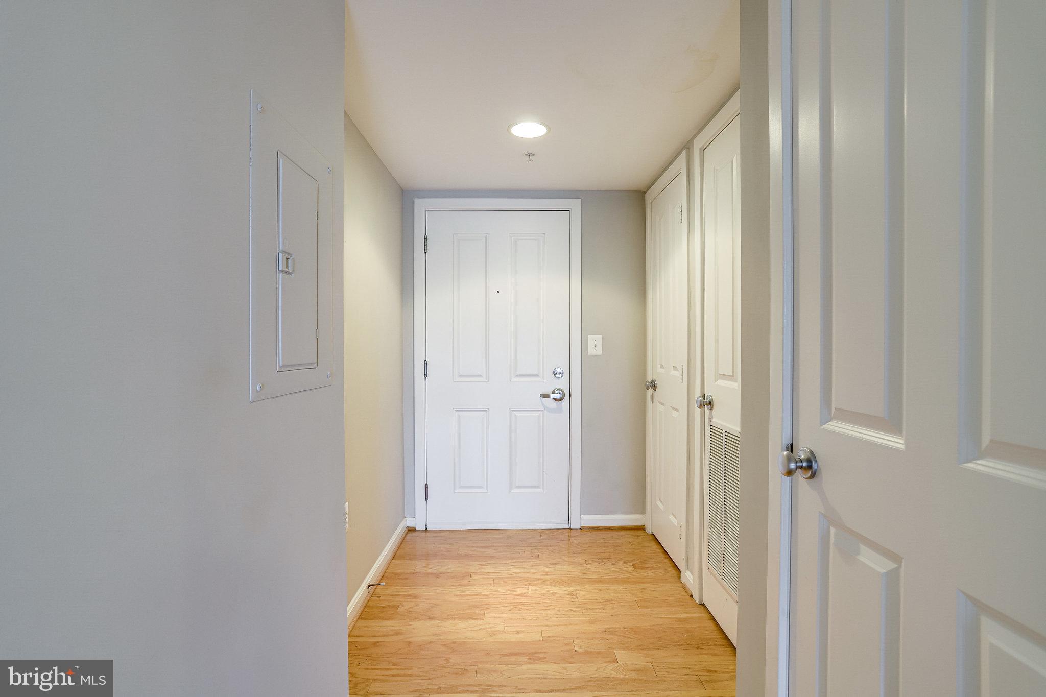 COURTHOUSE - Residential Lease