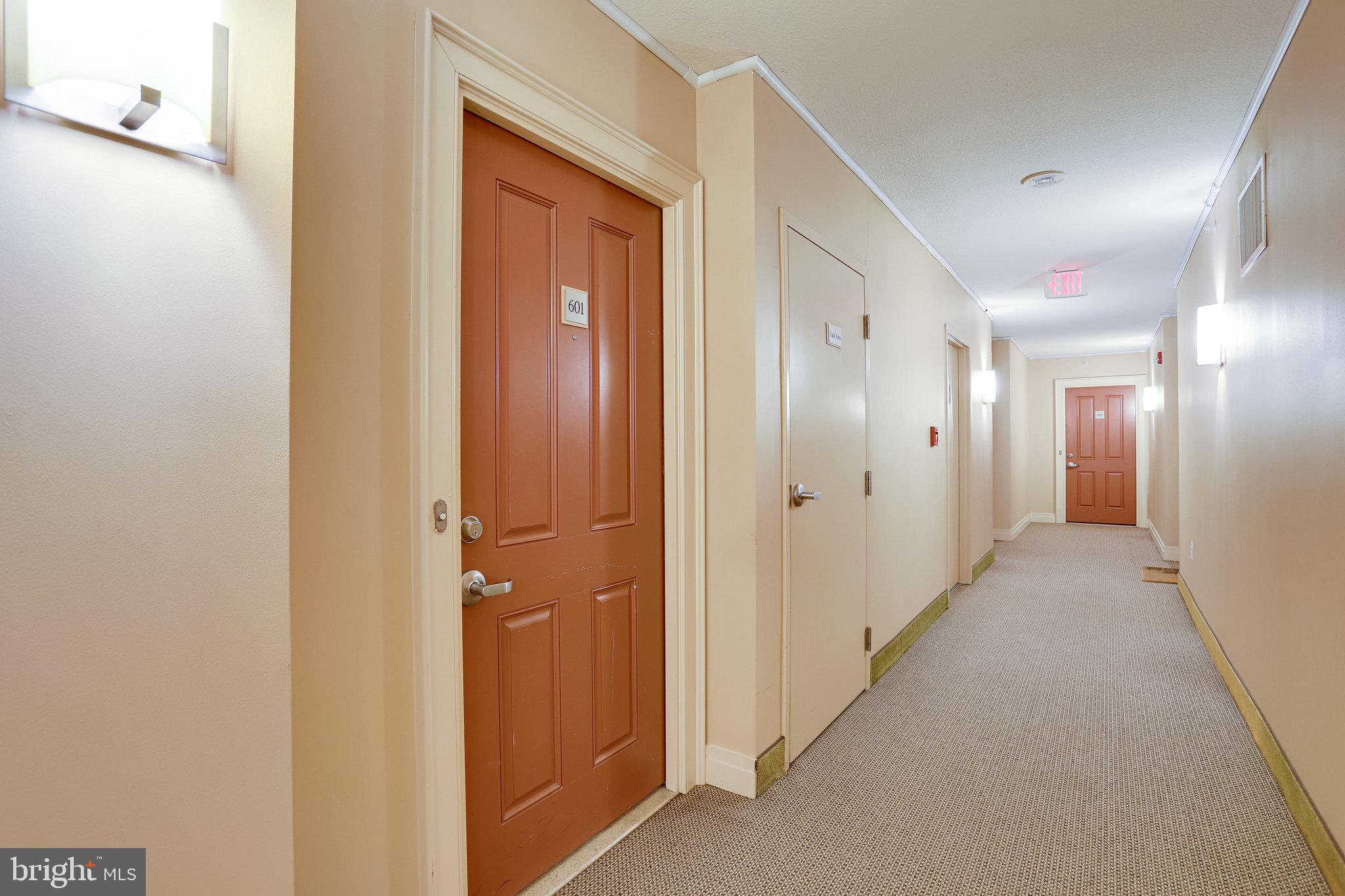 COURTHOUSE - Residential Lease