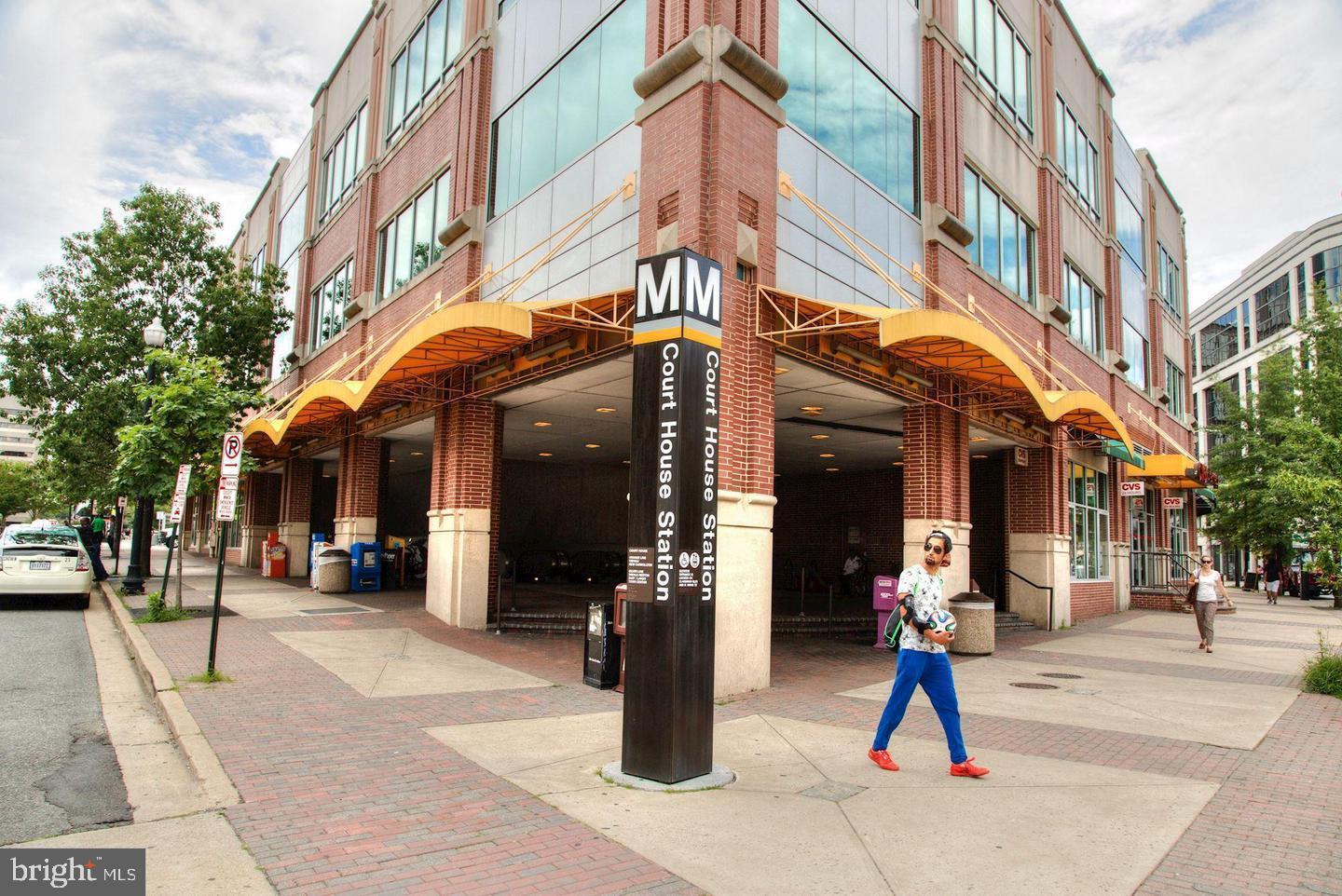 COURTHOUSE - Residential Lease