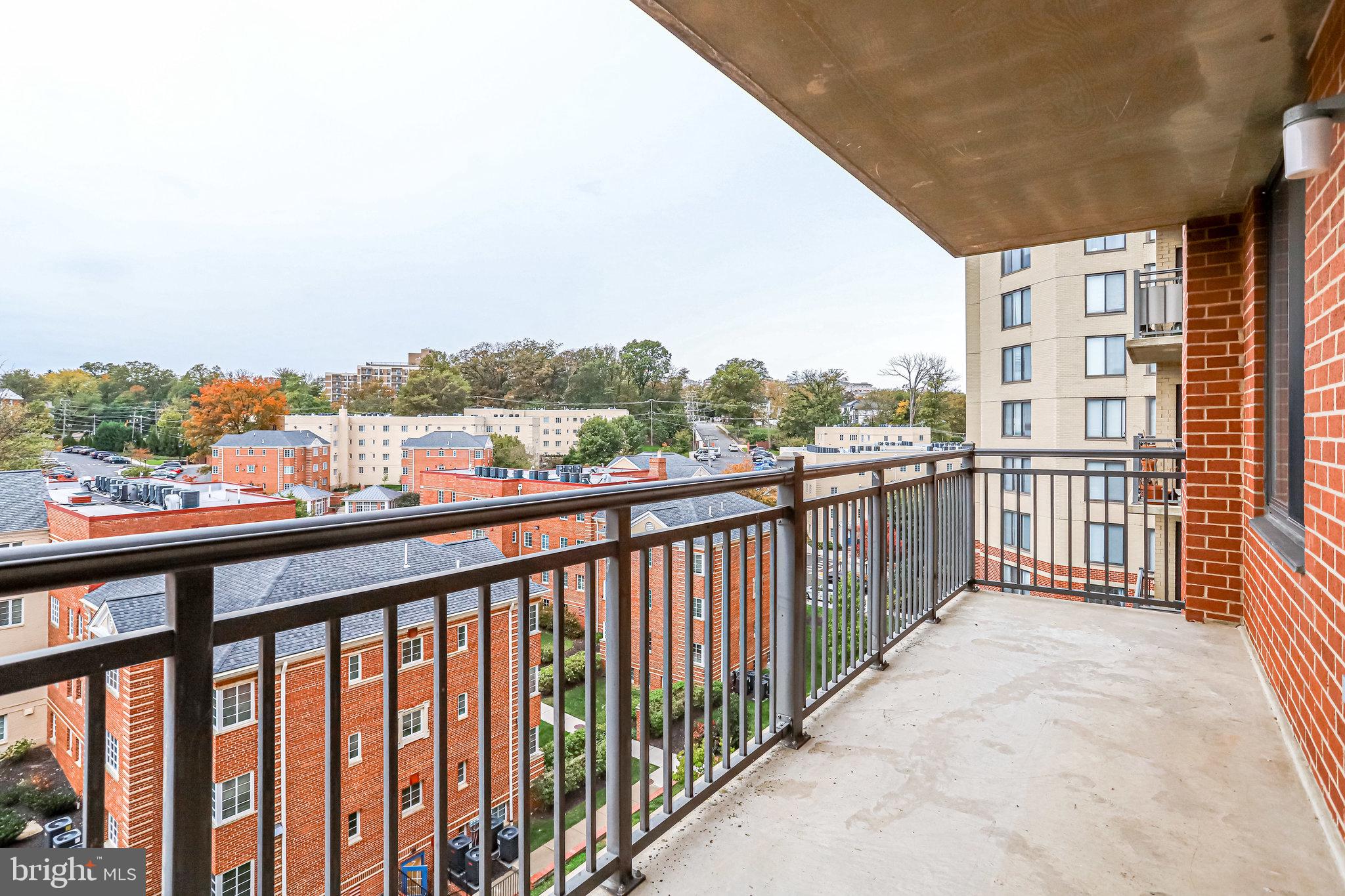 COURTHOUSE - Residential Lease