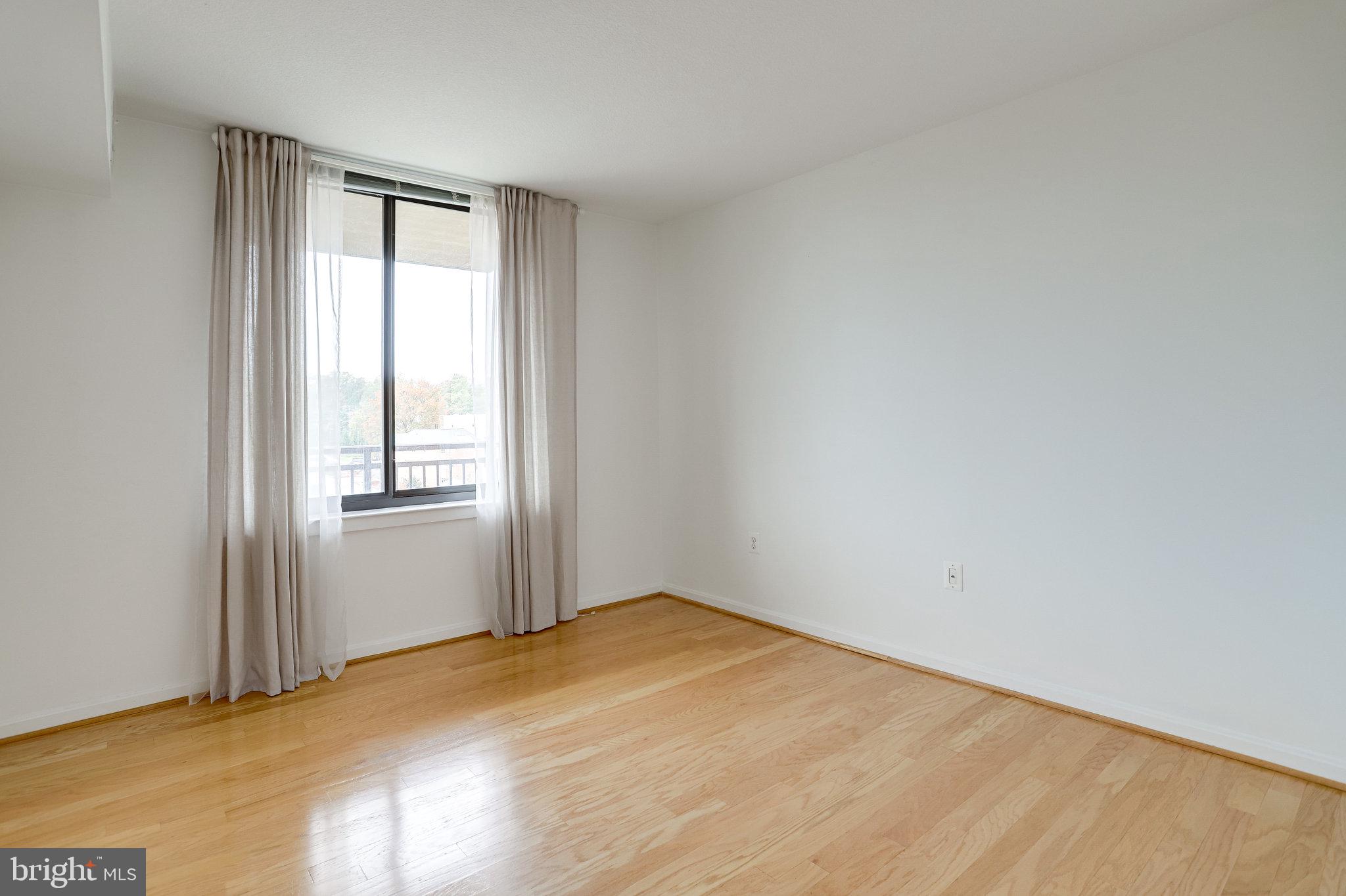 COURTHOUSE - Residential Lease