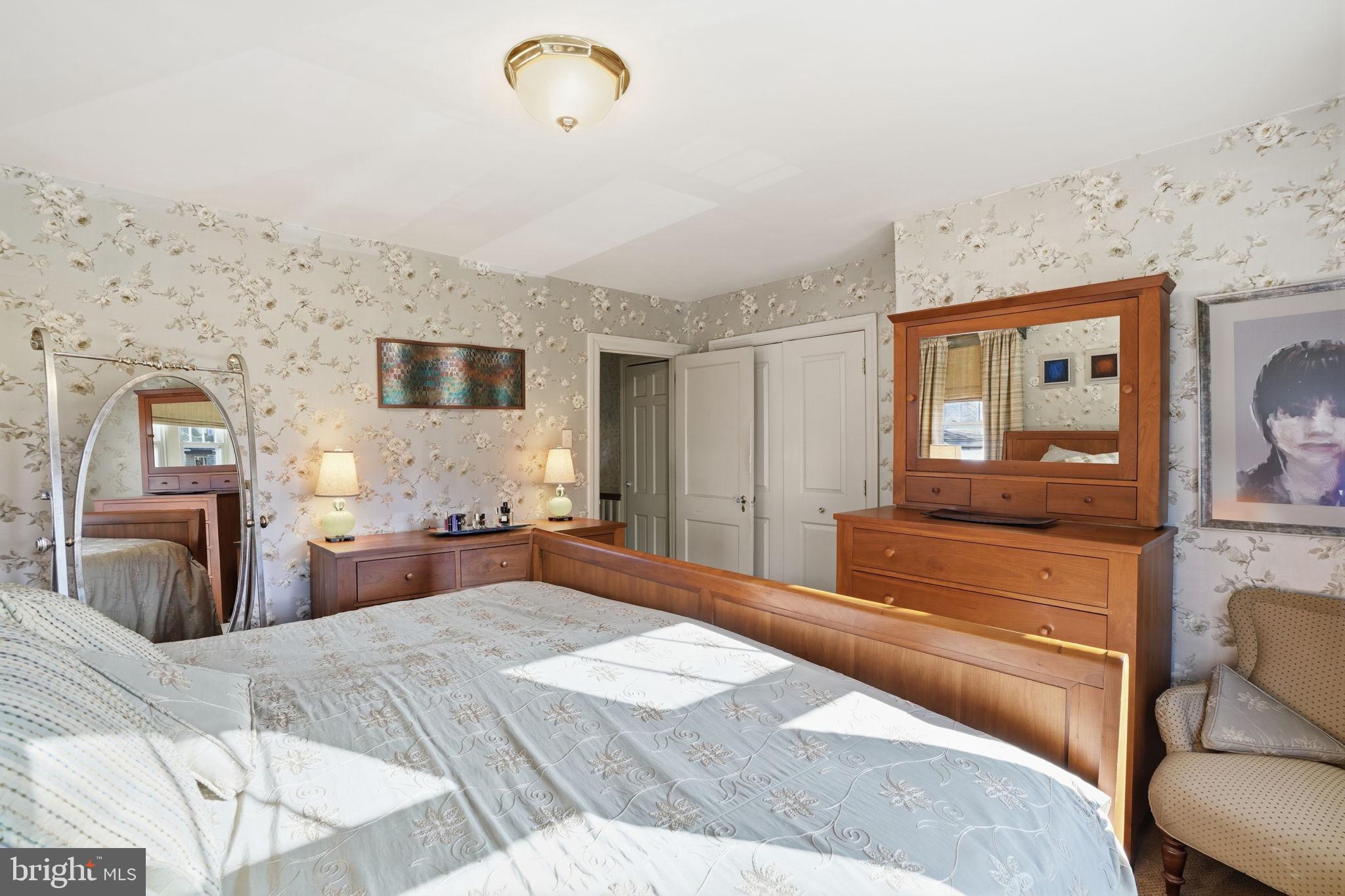 CHELTEN HILLS - Residential