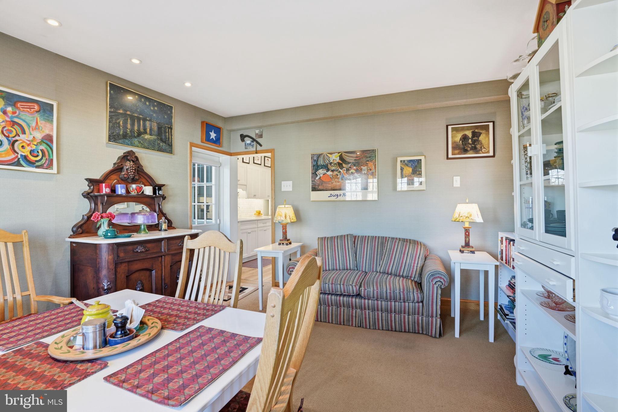 CHELTEN HILLS - Residential