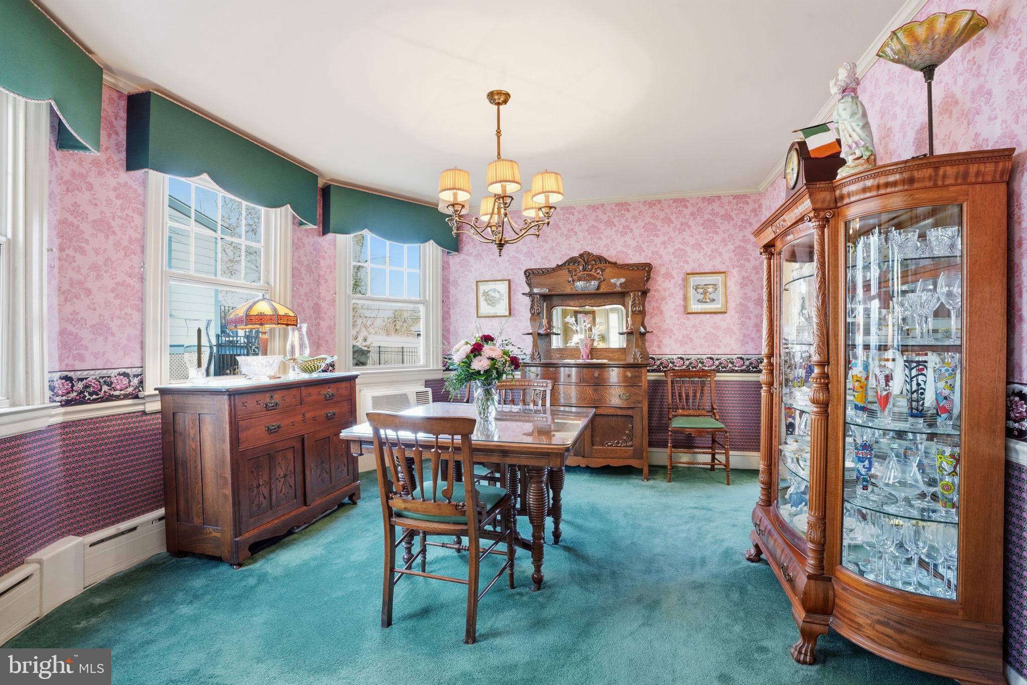 CHELTEN HILLS - Residential