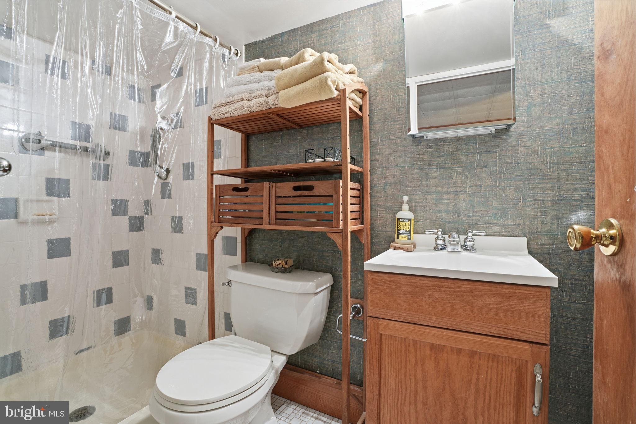 CHELTEN HILLS - Residential