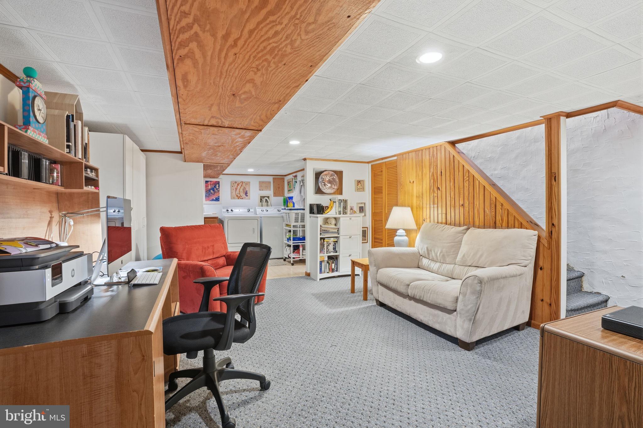 CHELTEN HILLS - Residential